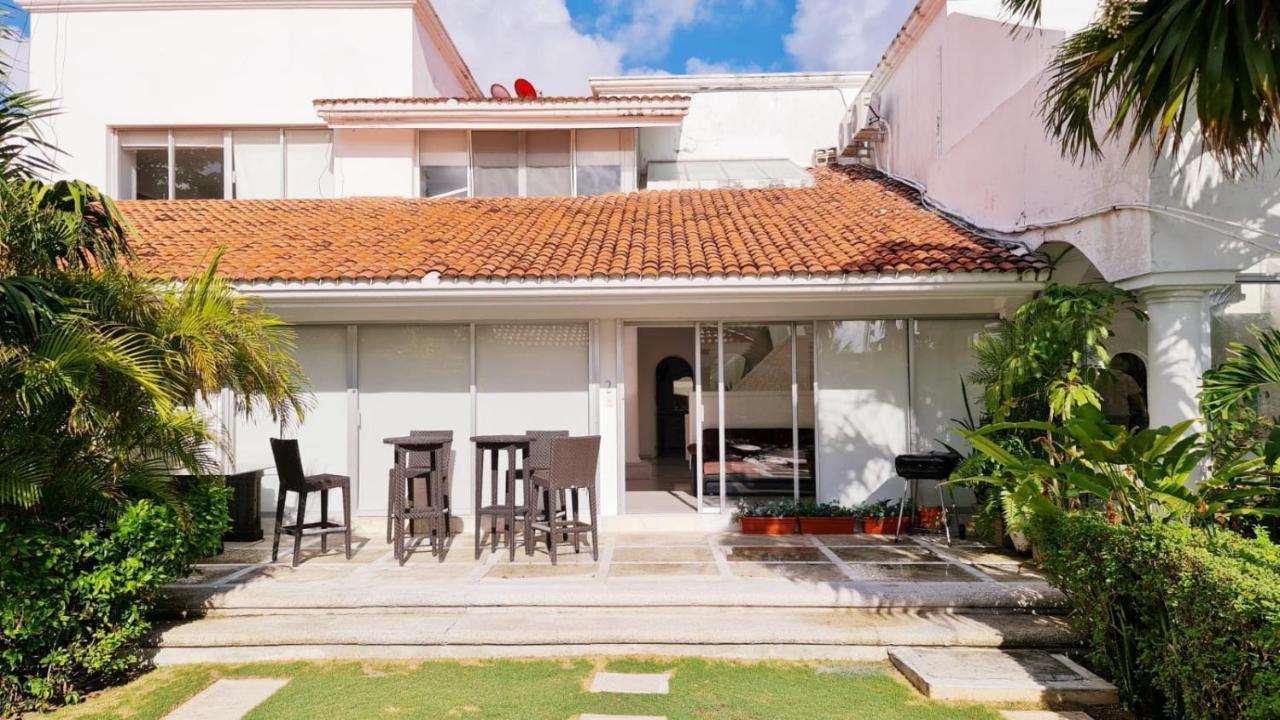 Casa Blanca Zh Kukulkan Mall Cancún Exterior foto